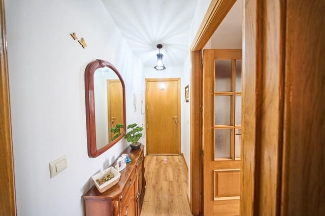 2 makuuhuone Huoneisto myytävänä paikassa Albolote mukana uima-altaan 
autotalli - 165 000 € (Ref: 9388353)