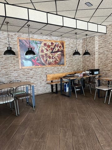 Commerciale da affittare in Granada città - 2.400 € (Rif: 9396239)