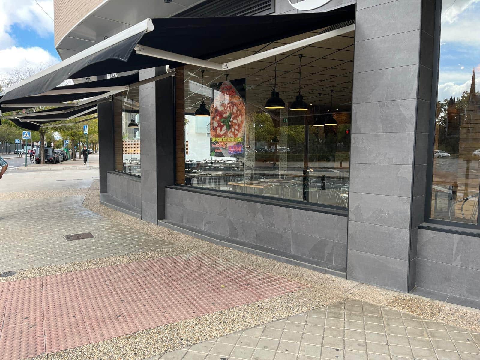 Commerciale da affittare in Granada citta - 2.400 € (Rif: 9396239)