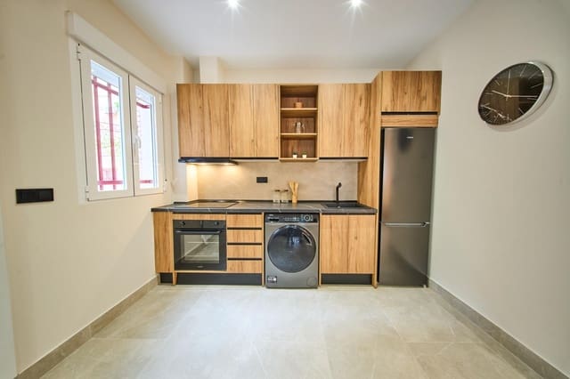 Studio for sale in Carretera de la Sierra, Granada city - € 135,900 (Ref: 9396241)