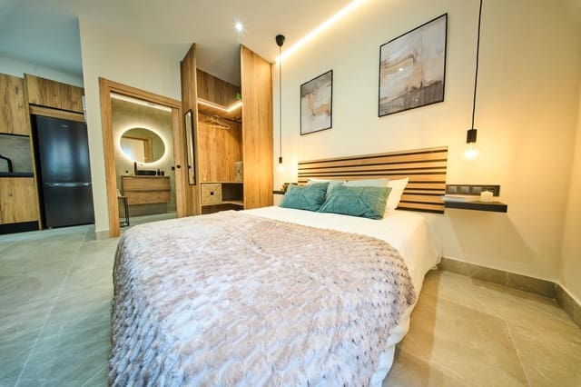 Studio for sale in Carretera de la Sierra, Granada city - € 135,900 (Ref: 9396241)