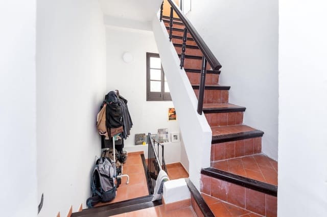 2 slaapkamer Huis te koop in Granada stad - € 385.000 (Ref: 9396477)