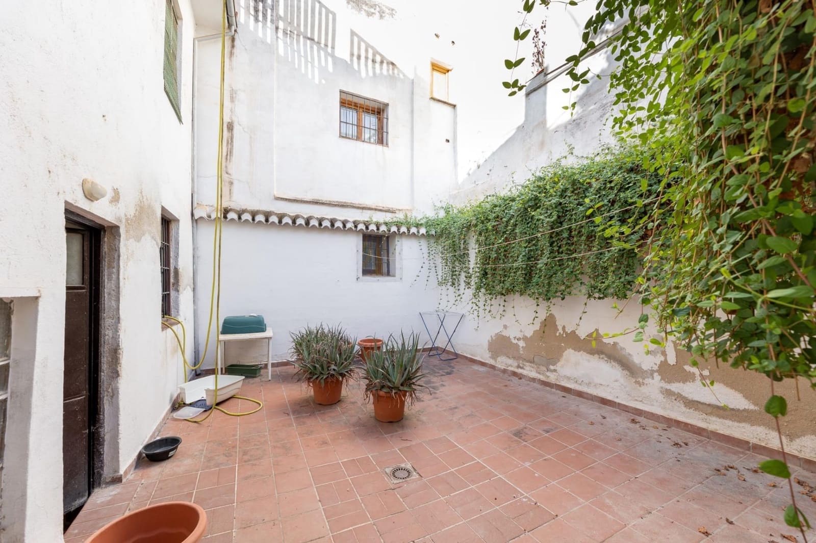 2 soveværelse Byhus til salg i Granada by - € 385.000 (Ref: 9396477)