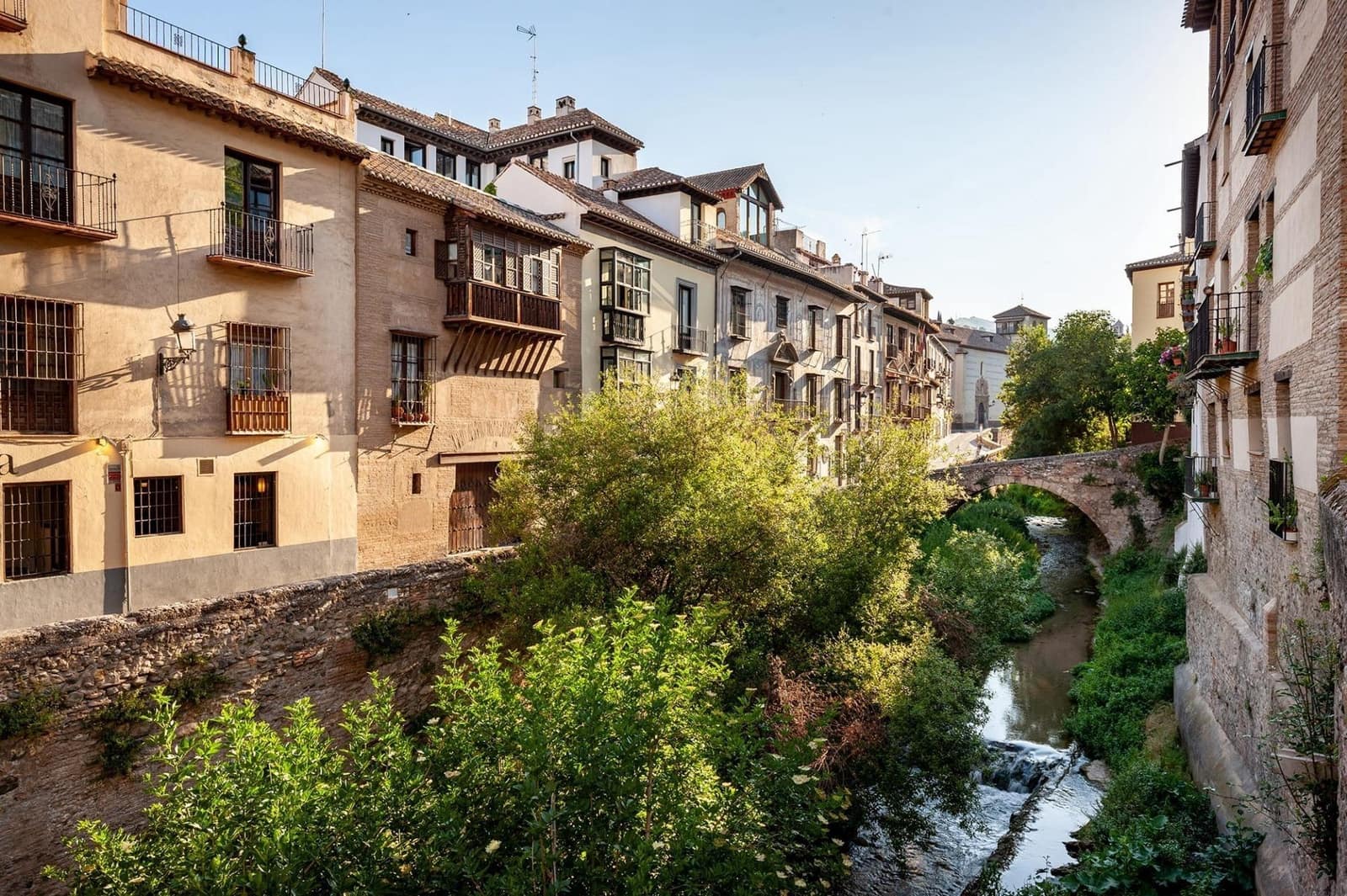 2 soveværelse Byhus til salg i Granada by - € 385.000 (Ref: 9396477)