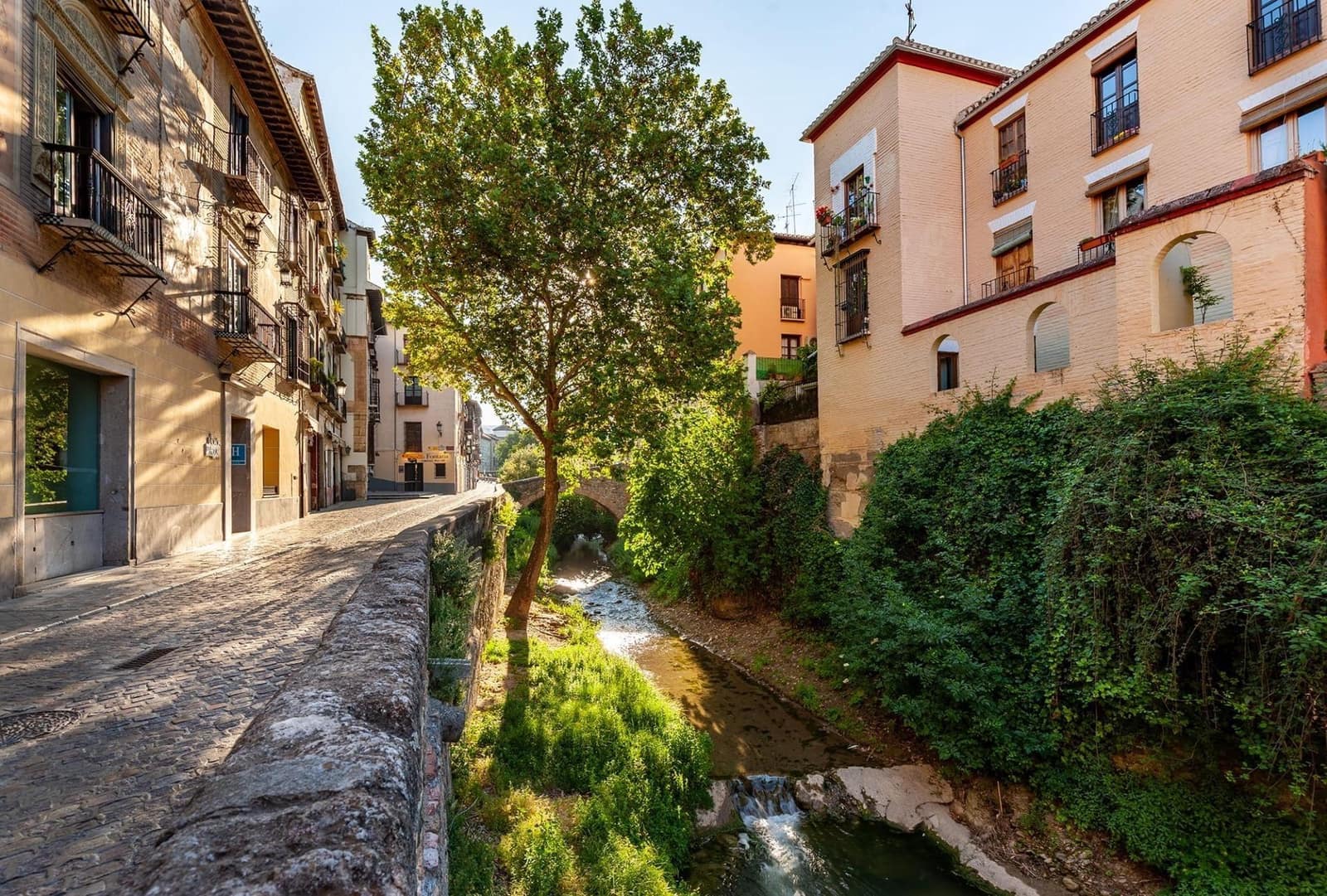 2 soveværelse Byhus til salg i Granada by - € 385.000 (Ref: 9396477)