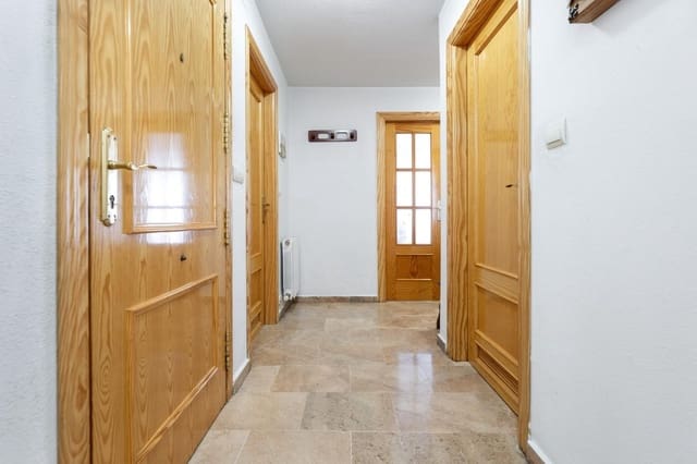 4 sovrum Takvåning till salu i Maracena - 260 000 € (Ref: 9406621)