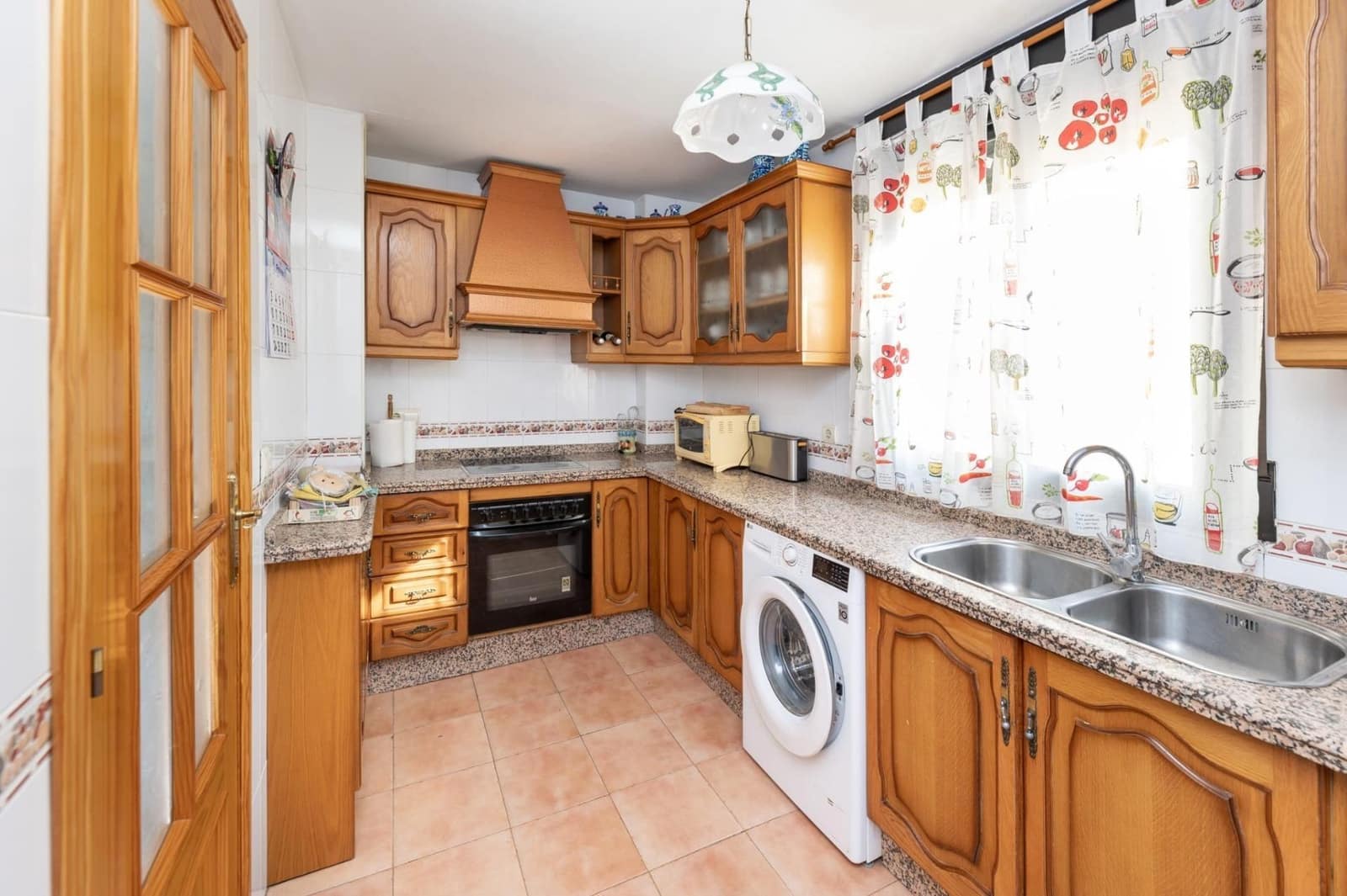 4 sovrum Takvåning till salu i Maracena - 260 000 € (Ref: 9406621)