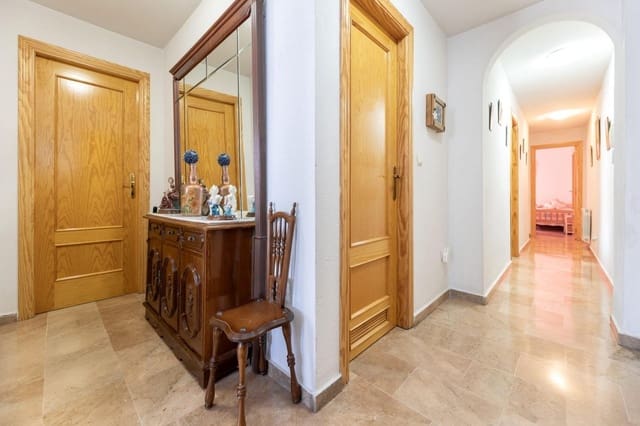 4 sovrum Takvåning till salu i Maracena - 260 000 € (Ref: 9406621)