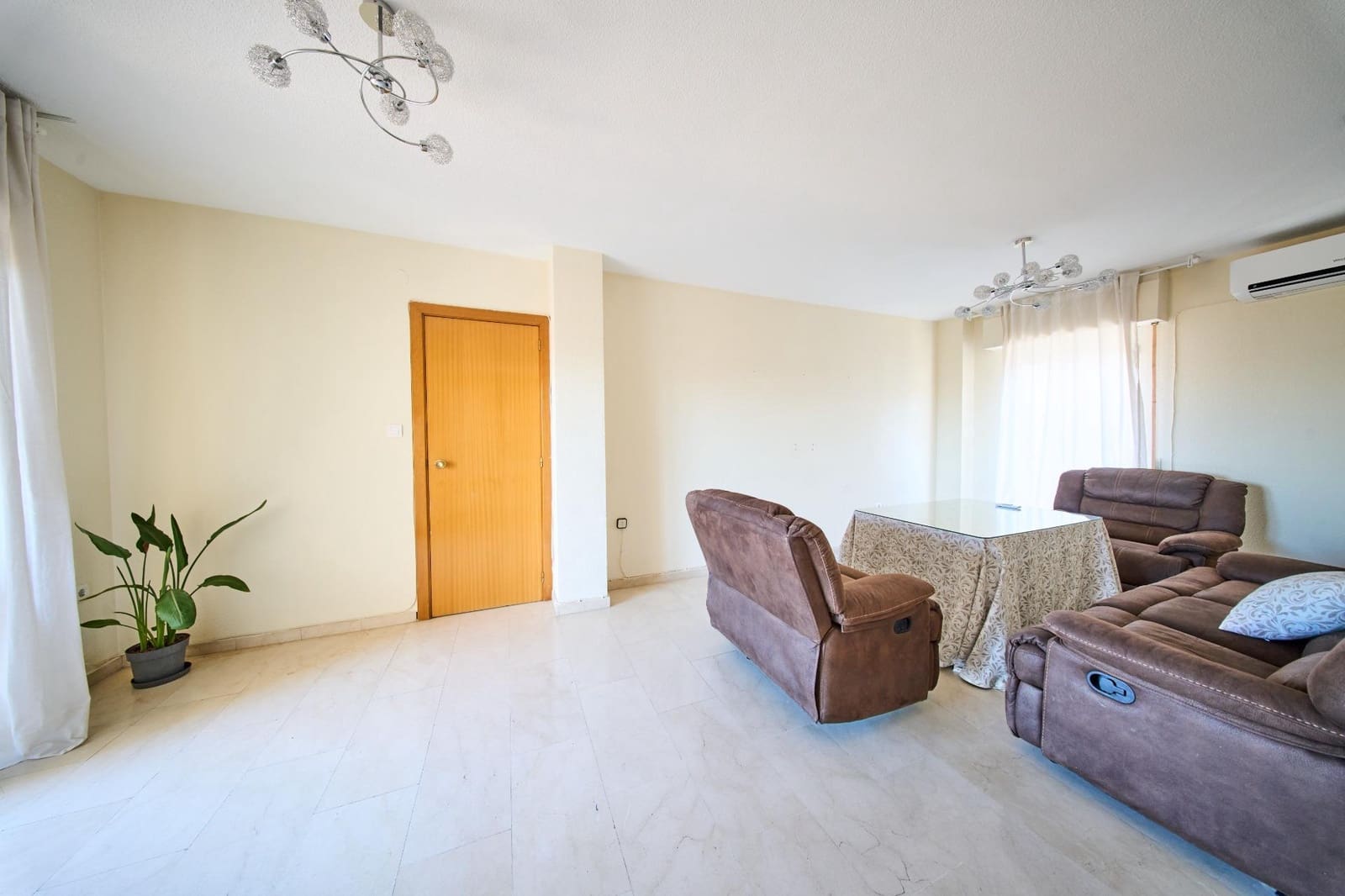 3 Zimmer Wohnung zu verkaufen in Huetor Vega - 155.000 € (Ref: 9408036)