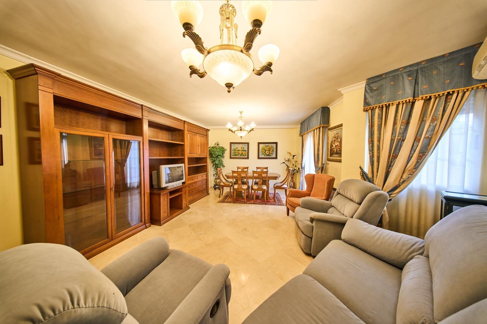 3 bedroom Flat for sale in Ogijares - € 210,000 (Ref: 9411200)