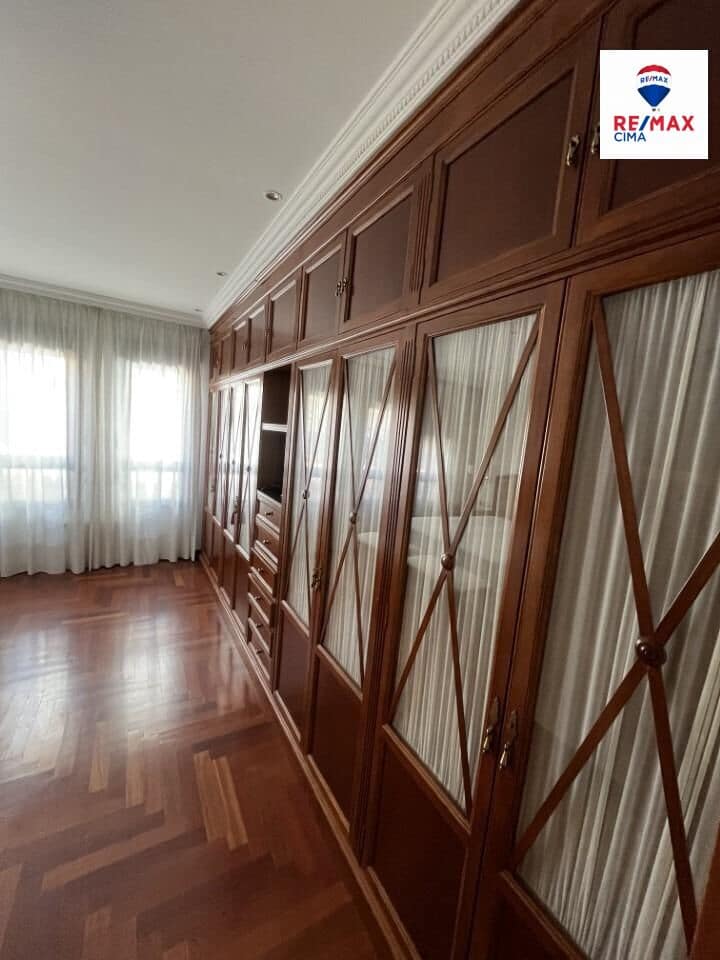 7 soveværelse Penthouse til leje i Granada by - € 1.650 (Ref: 9411201)