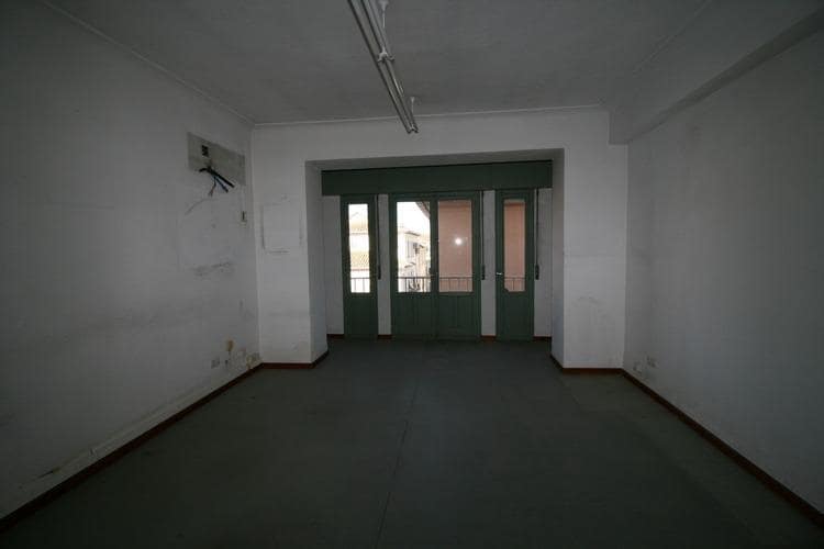 Office for rent in Granada city - € 2,000 (Ref: 9411202)