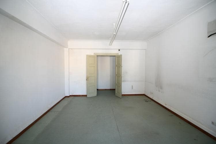 Office for rent in Granada city - € 2,000 (Ref: 9411202)