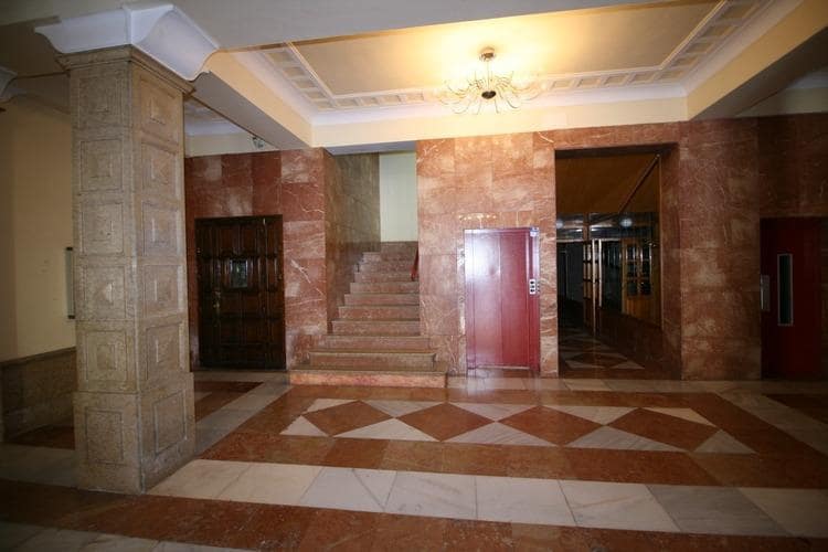 Office for rent in Granada city - € 2,000 (Ref: 9411202)