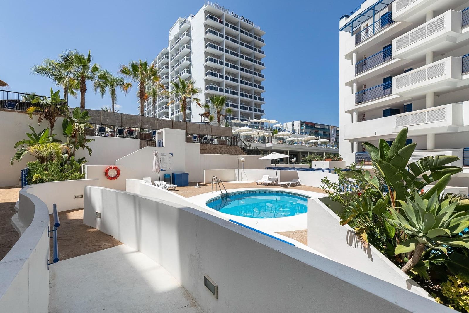 1 soveværelse Lejlighed til salg i Torrequebrada med swimmingpool garage - € 199.000 (Ref: 9414293)