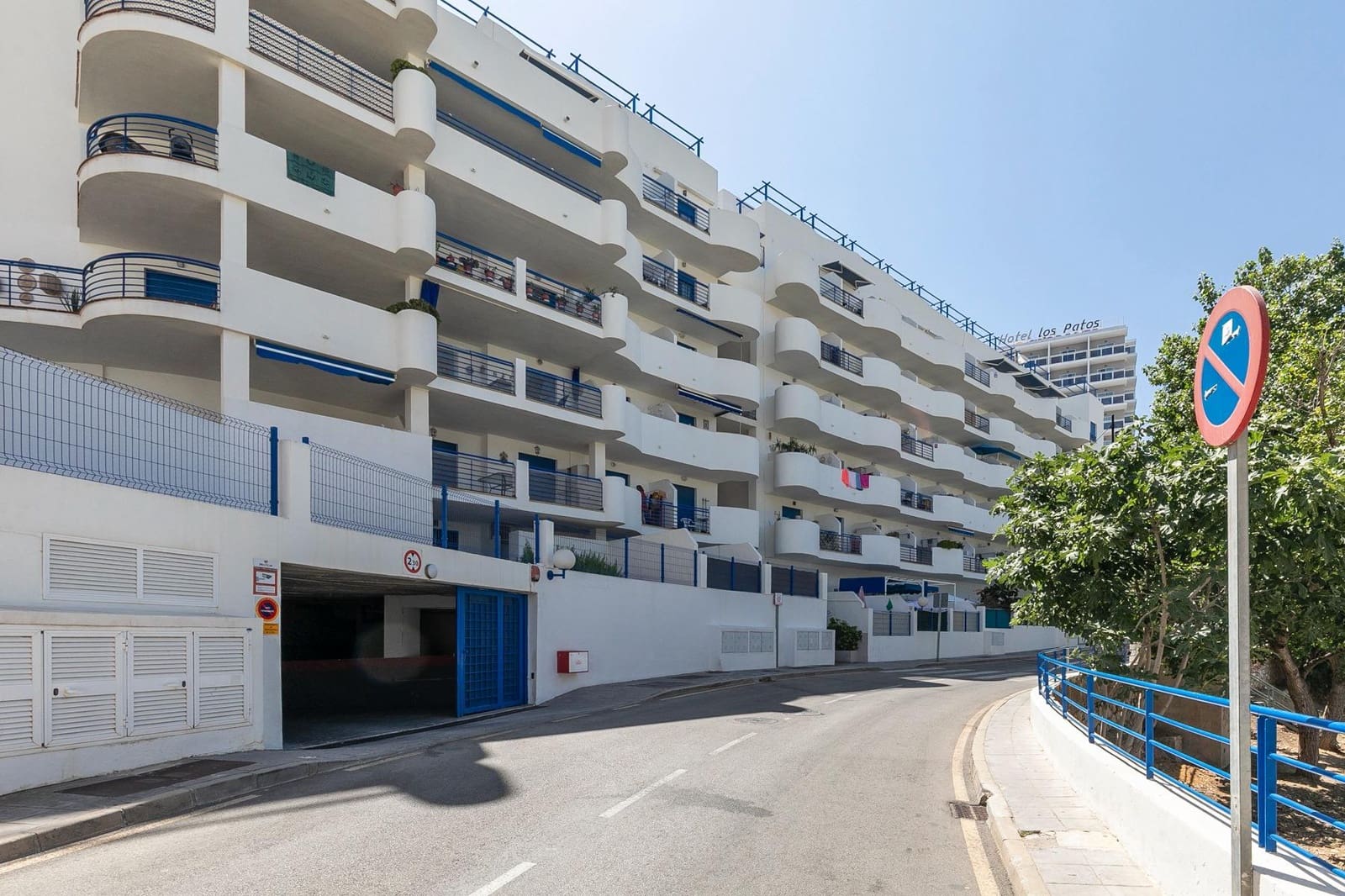 1 soveværelse Lejlighed til salg i Torrequebrada med swimmingpool garage - € 199.000 (Ref: 9414293)