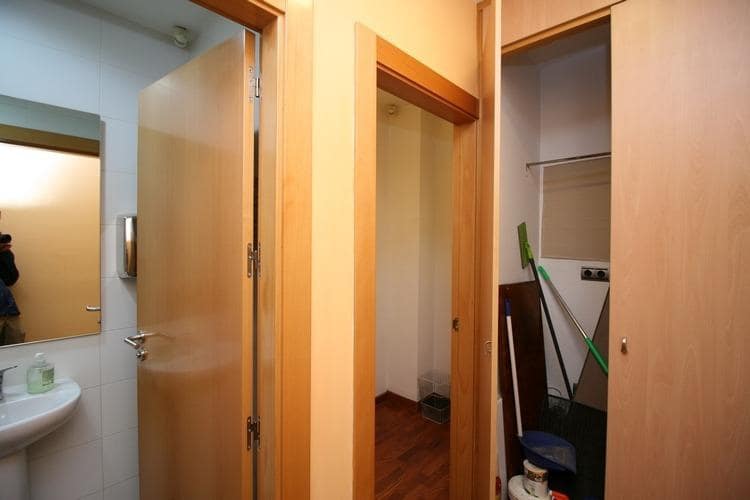 2 camera da letto Commerciale da affittare in Granada citta - 700 € (Rif: 9416053)