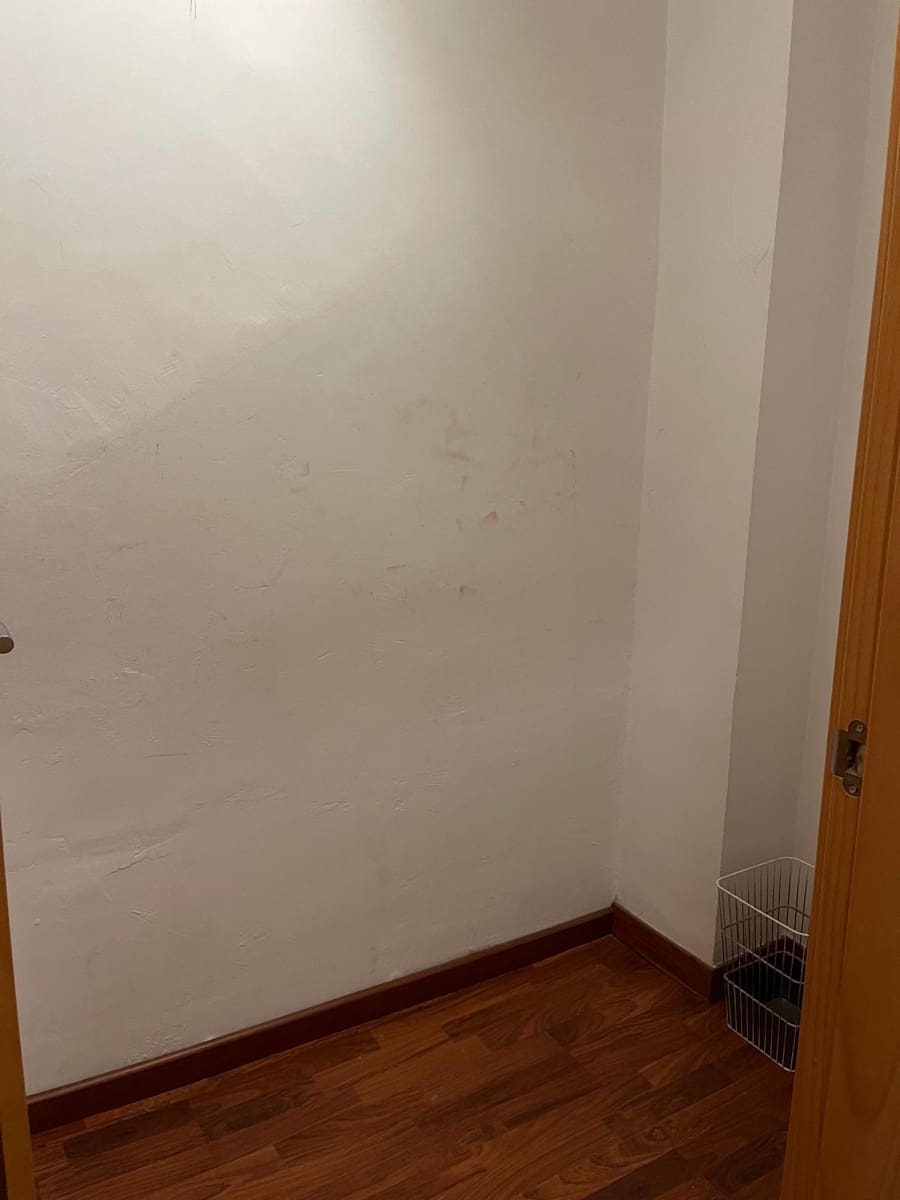 2 camera da letto Commerciale da affittare in Granada citta - 700 € (Rif: 9416053)