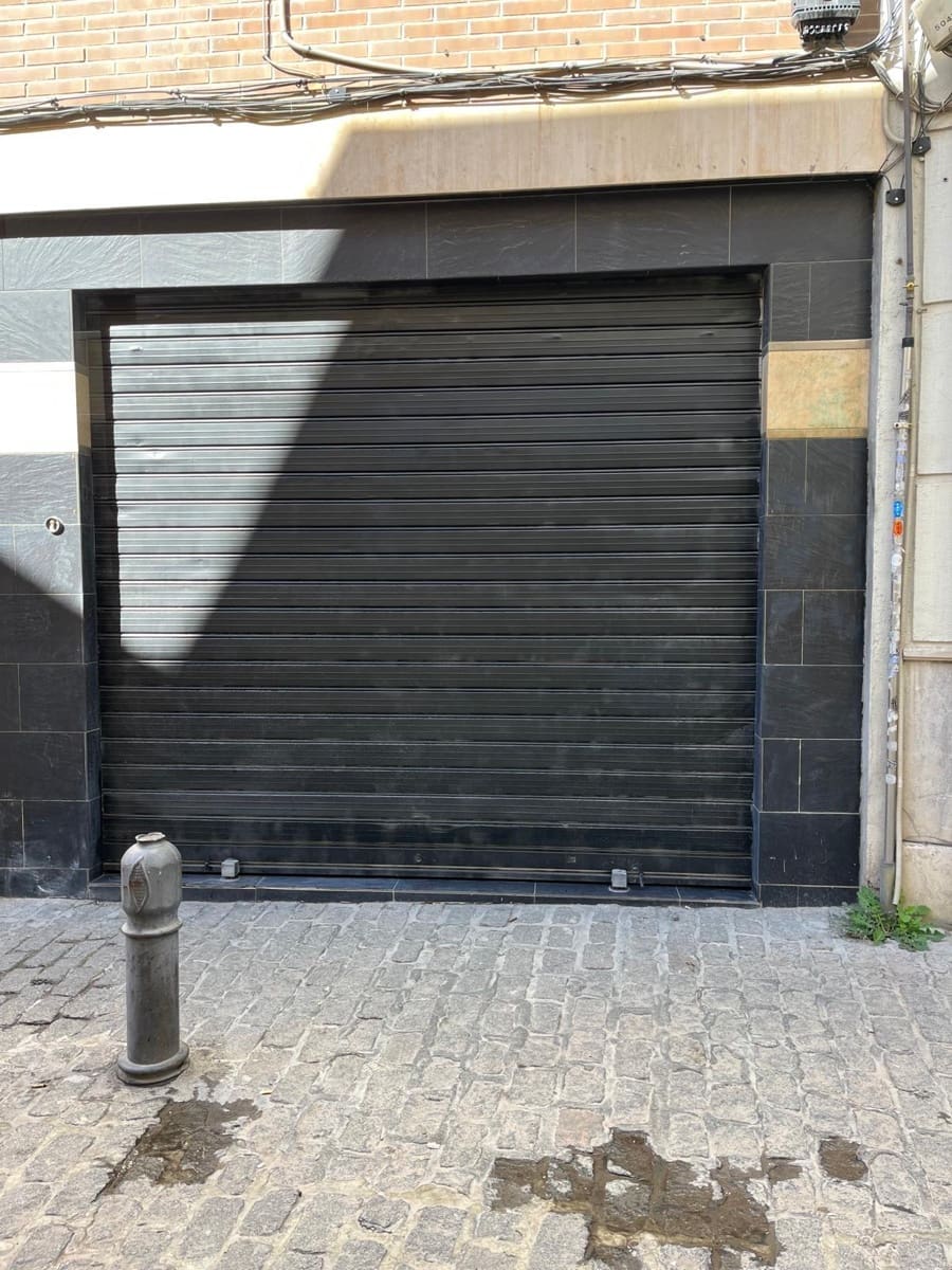 2 camera da letto Commerciale da affittare in Granada citta - 700 € (Rif: 9416053)