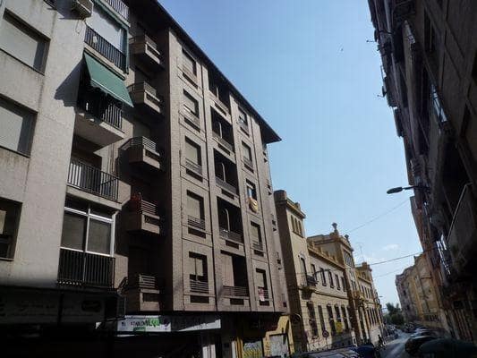 1 sovrum Lägenhet att hyra i Granada stad - 800 € (Ref: 9420007)