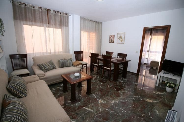 1 sovrum Lägenhet att hyra i Granada stad - 800 € (Ref: 9420007)