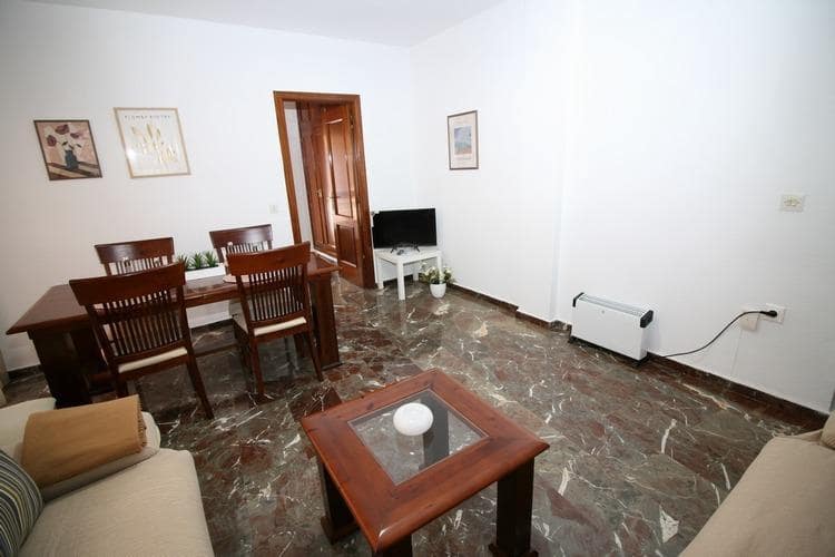 1 sovrum Lägenhet att hyra i Granada stad - 800 € (Ref: 9420007)