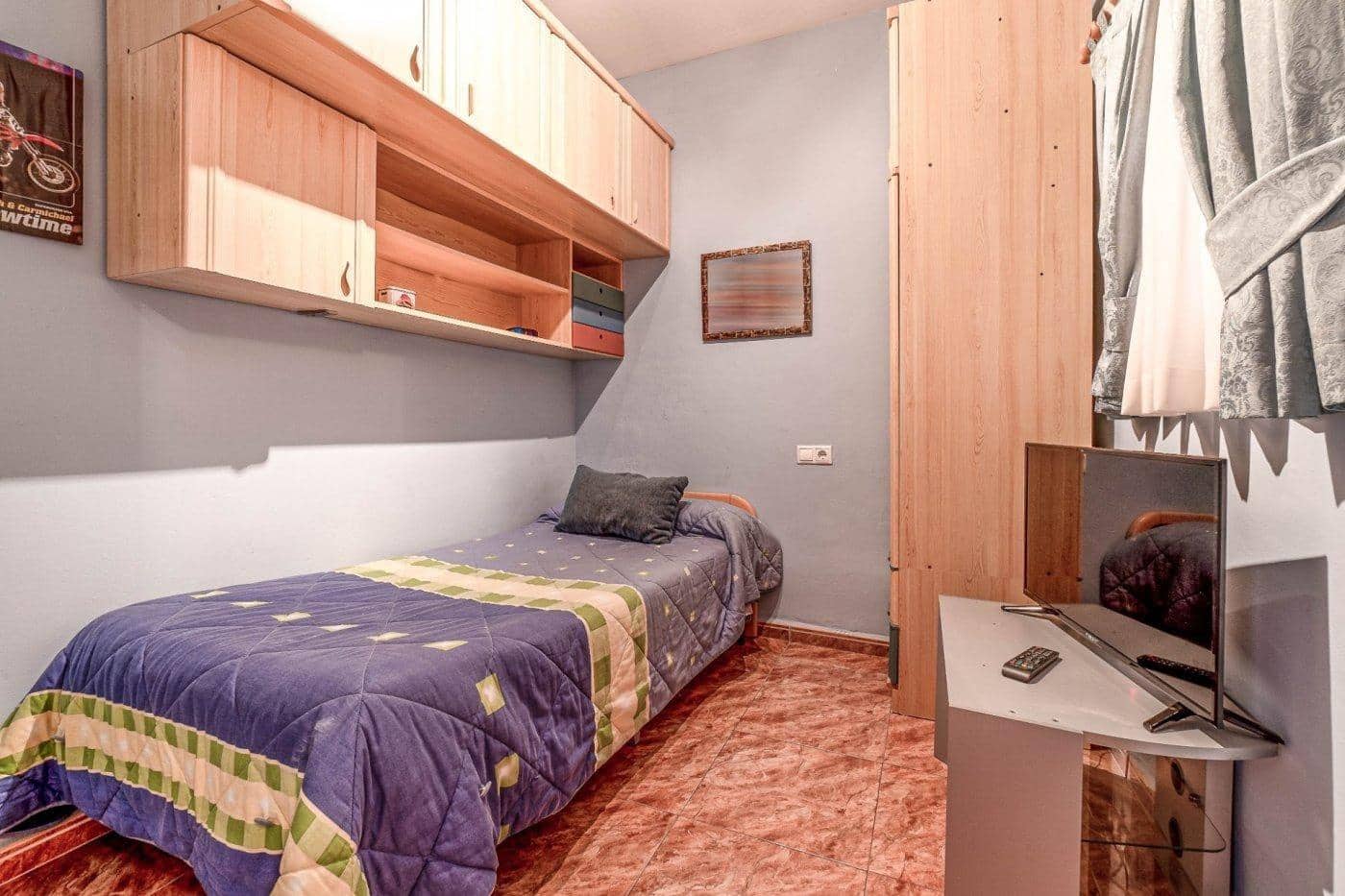 4 makuuhuone Rivitalo myytävänä paikassa Cadiar - 88 000 € (Ref: 9420008)