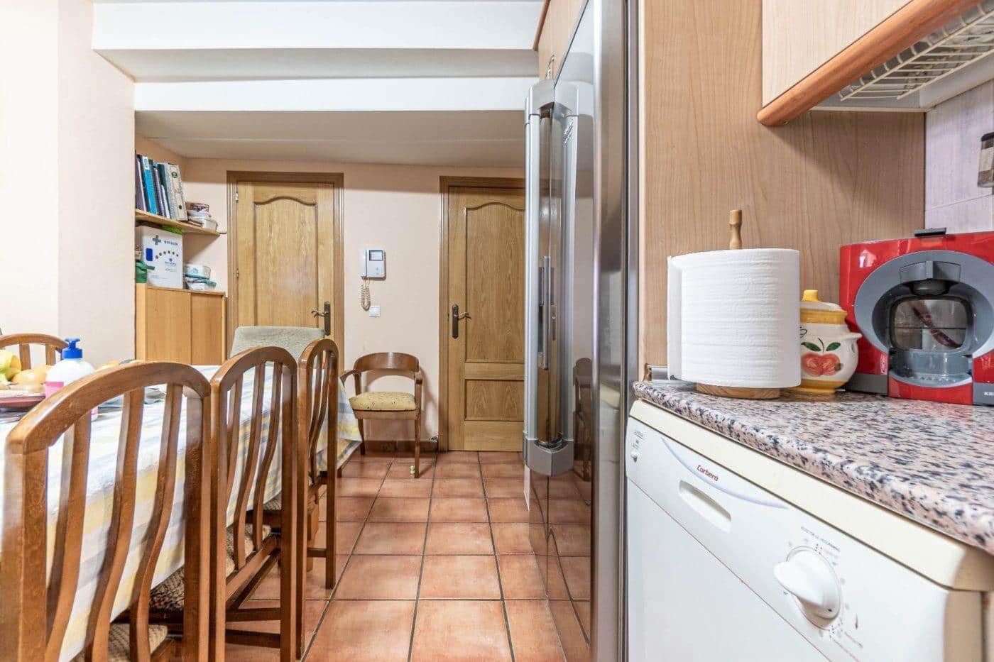 4 makuuhuone Rivitalo myytävänä paikassa Cadiar - 88 000 € (Ref: 9420008)