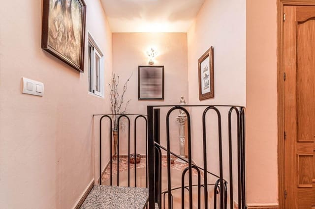 4 makuuhuone Rivitalo myytävänä paikassa Cádiar - 88 000 € (Ref: 9420008)