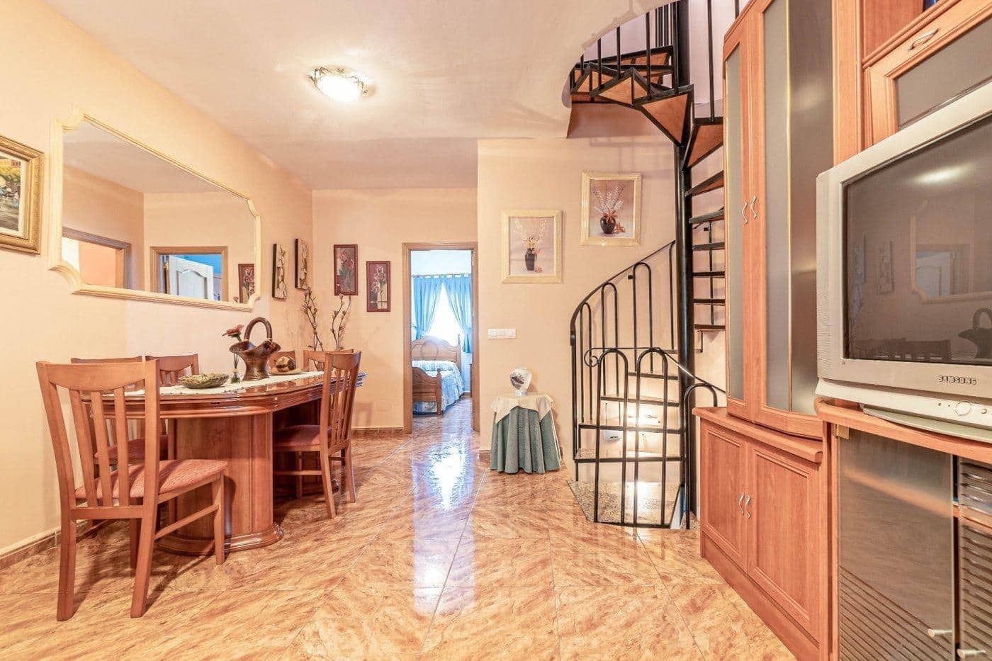 4 makuuhuone Rivitalo myytävänä paikassa Cadiar - 88 000 € (Ref: 9420008)