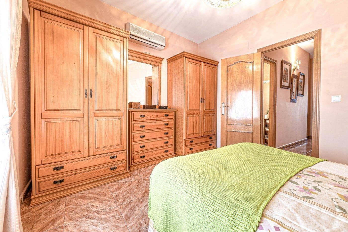 4 makuuhuone Rivitalo myytävänä paikassa Cadiar - 88 000 € (Ref: 9420008)