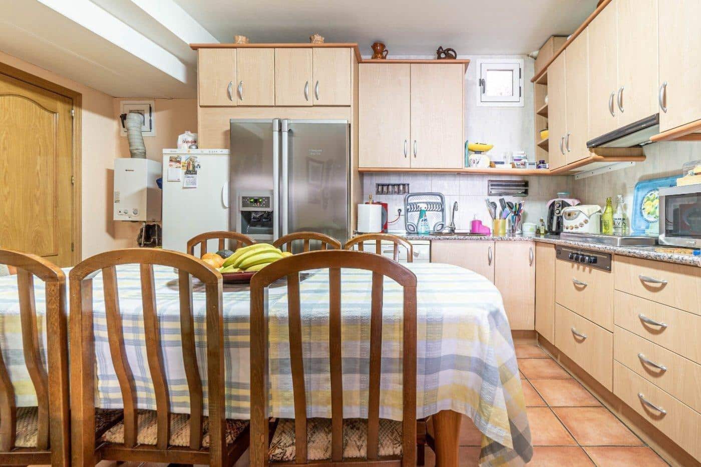 4 makuuhuone Rivitalo myytävänä paikassa Cadiar - 88 000 € (Ref: 9420008)