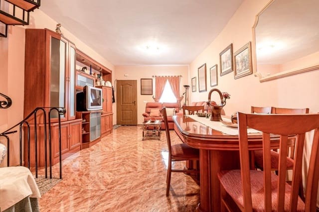 4 makuuhuone Rivitalo myytävänä paikassa Cádiar - 88 000 € (Ref: 9420008)