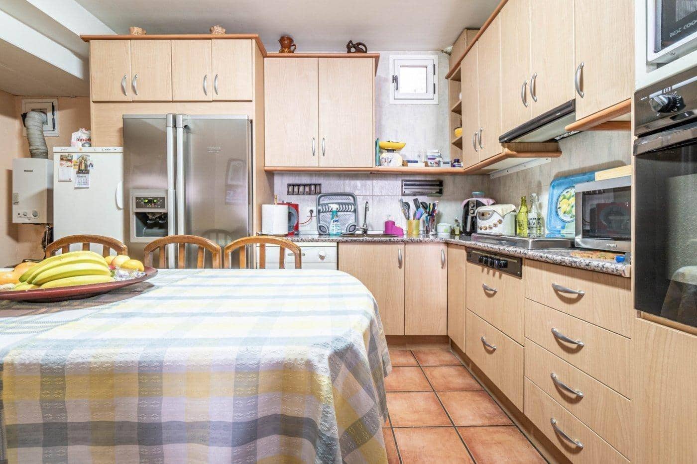 4 makuuhuone Rivitalo myytävänä paikassa Cadiar - 88 000 € (Ref: 9420008)