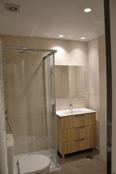 2 slaapkamer Flat te huur in Granada stad - € 950 (Ref: 9436089)