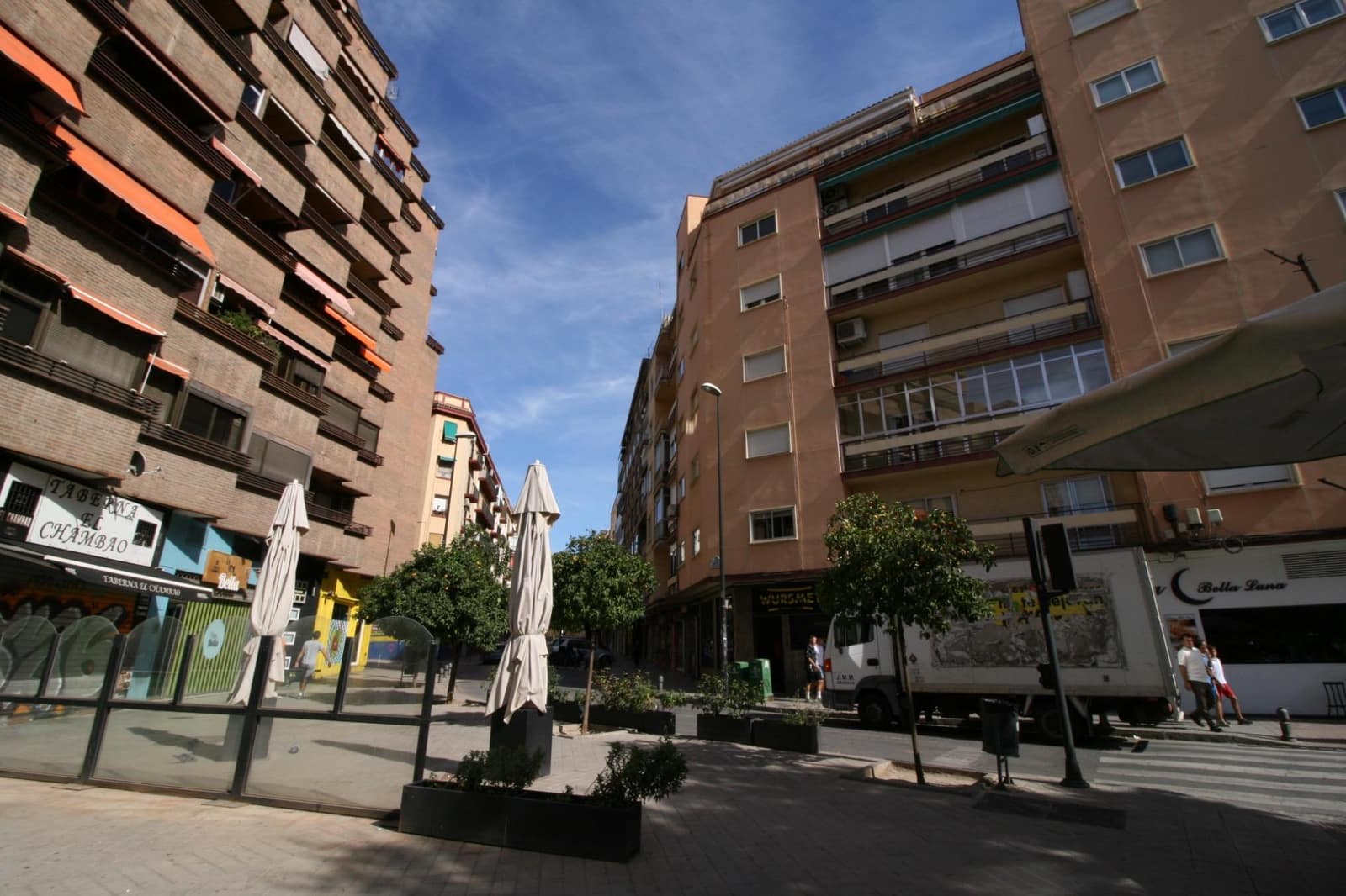 2 slaapkamer Flat te huur in Granada stad - € 950 (Ref: 9436089)