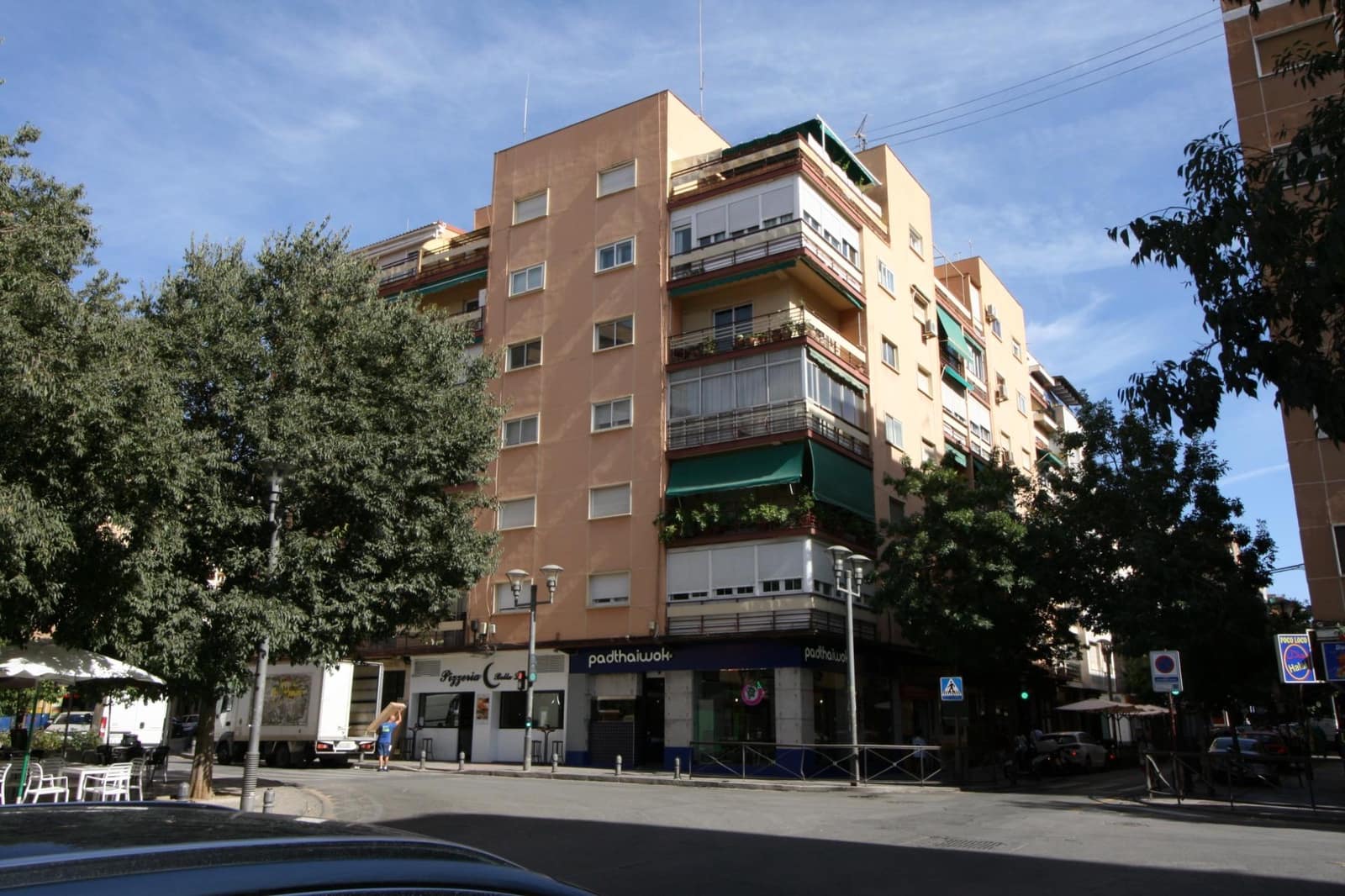 2 slaapkamer Flat te huur in Granada stad - € 950 (Ref: 9436089)
