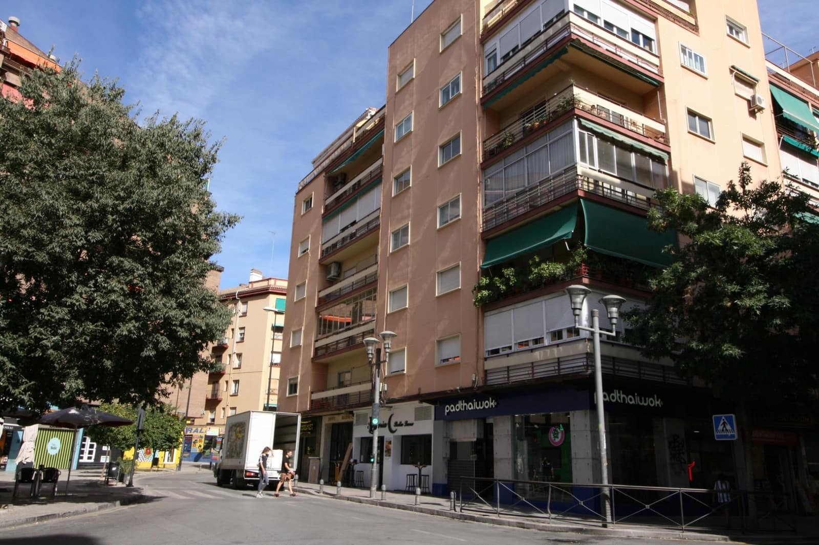 2 slaapkamer Flat te huur in Granada stad - € 950 (Ref: 9436089)