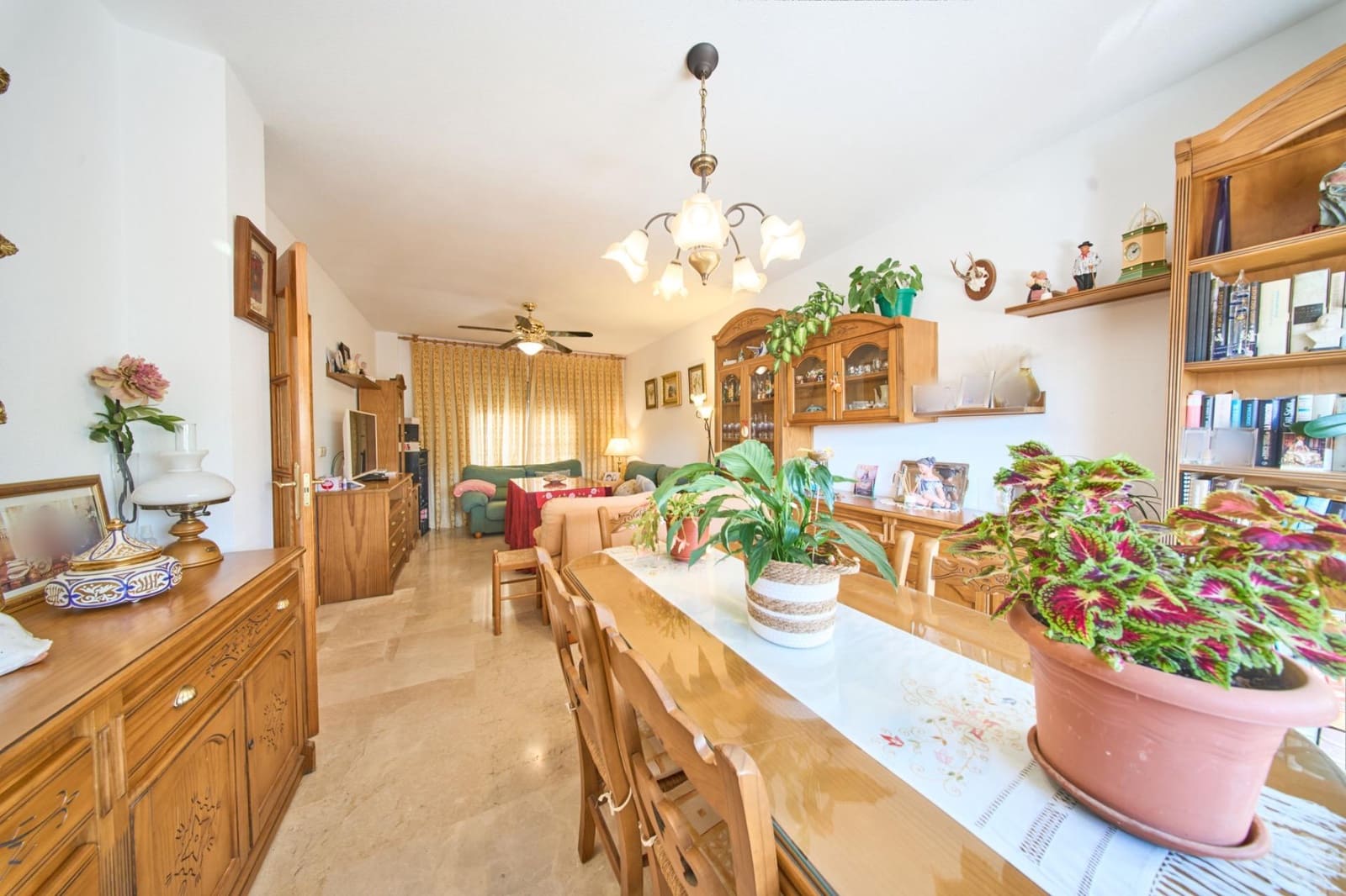 3 slaapkamer Rijtjeshuis te koop in Alfacar met garage - € 209.900 (Ref: 9437619)