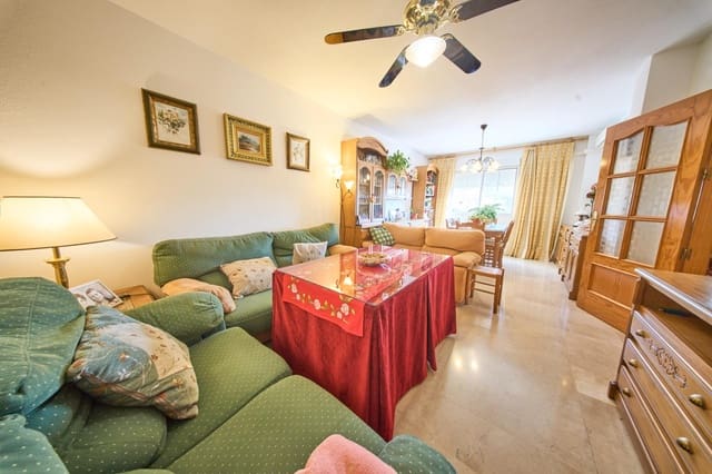 3 slaapkamer Rijtjeshuis te koop in Alfacar met garage - € 209.900 (Ref: 9437619)