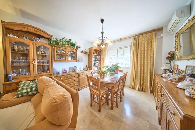 3 slaapkamer Rijtjeshuis te koop in Alfacar met garage - € 209.900 (Ref: 9437619)