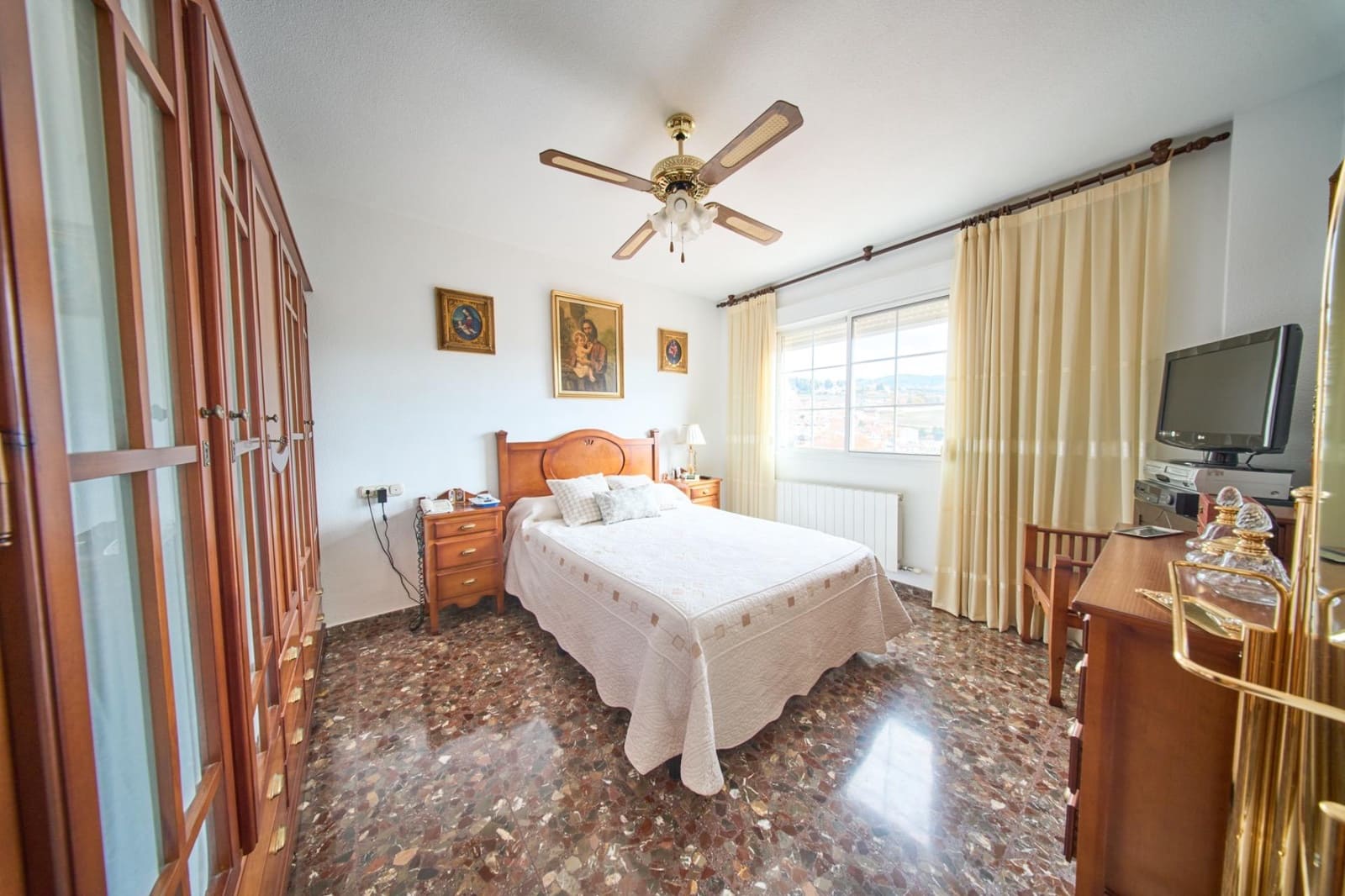 3 slaapkamer Rijtjeshuis te koop in Alfacar met garage - € 209.900 (Ref: 9437619)