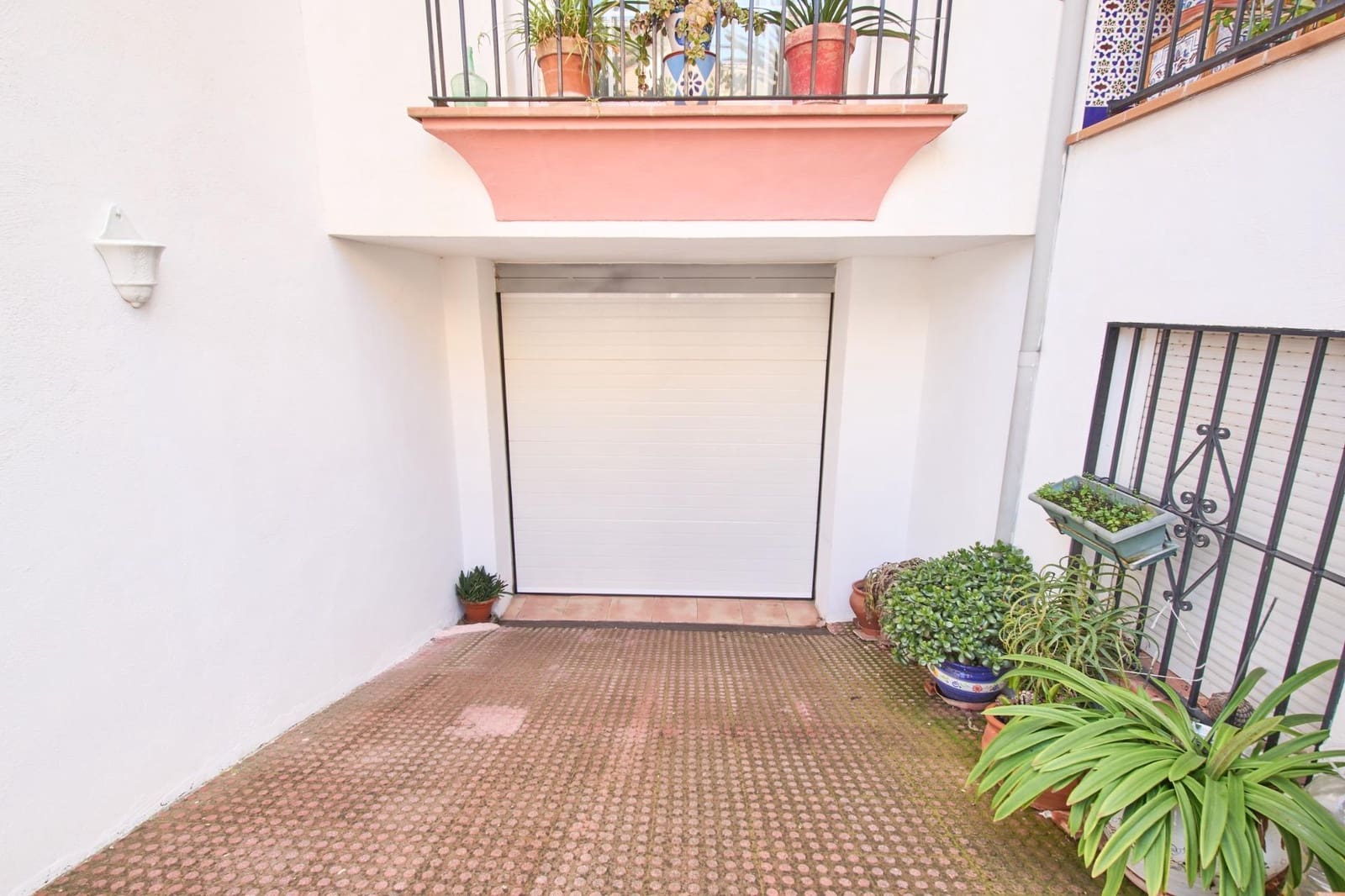 3 slaapkamer Rijtjeshuis te koop in Alfacar met garage - € 209.900 (Ref: 9437619)