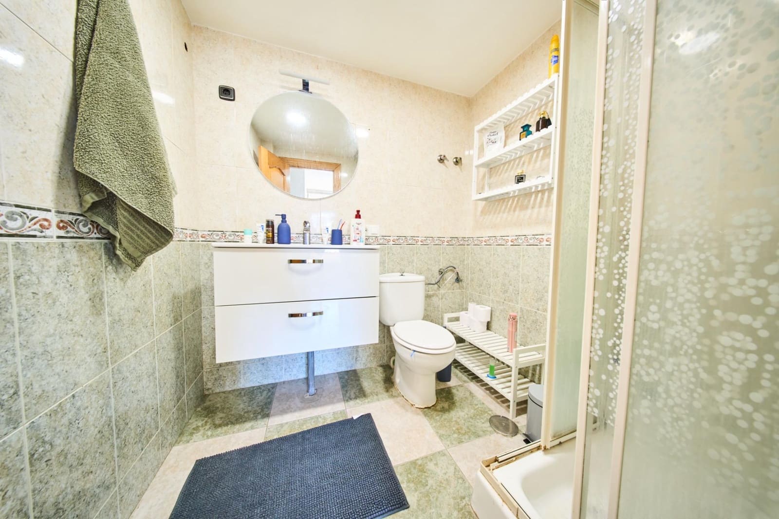 3 soveværelse Byhus til salg i Granada by - € 299.900 (Ref: 9437622)