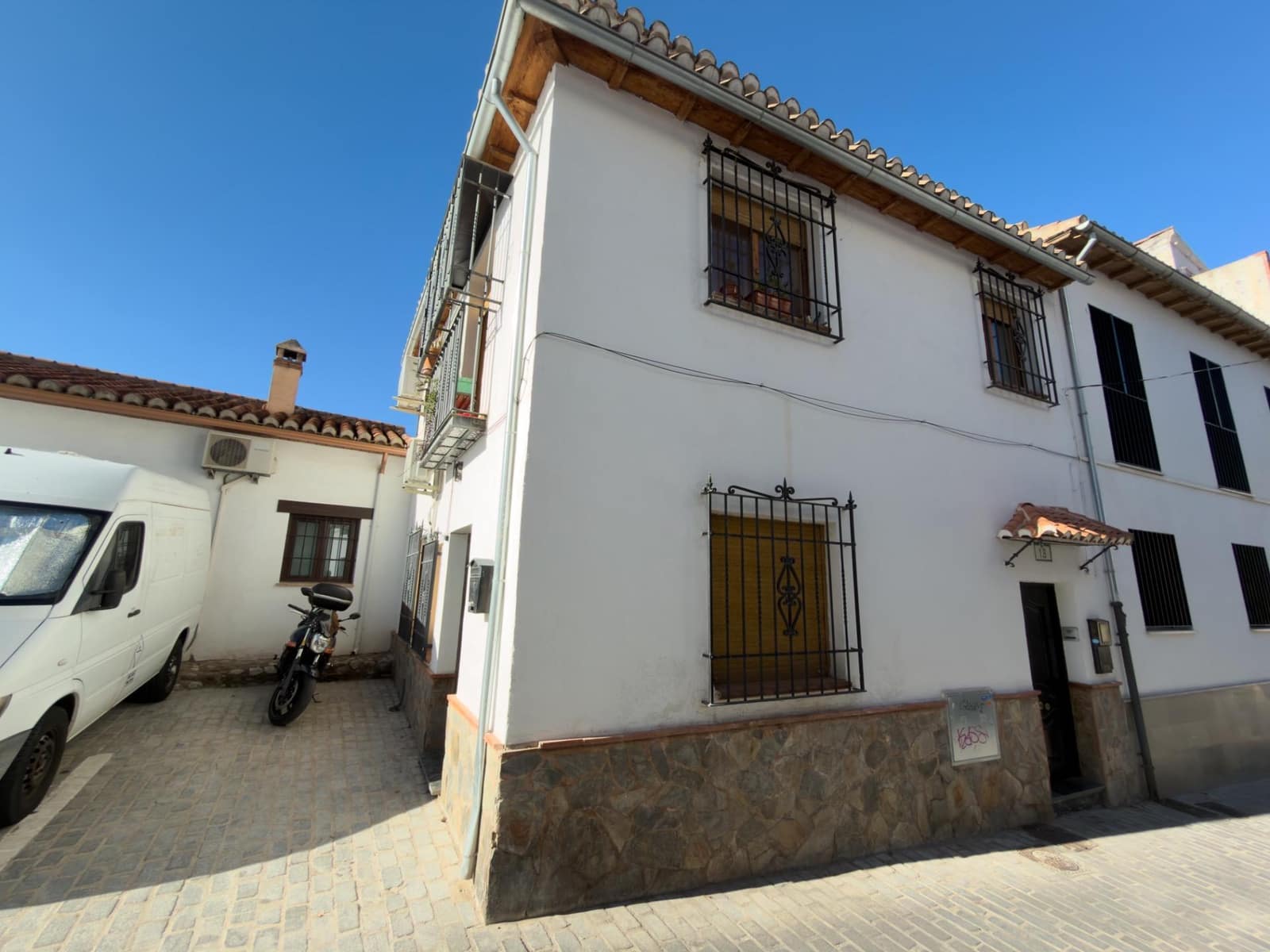 3 soveværelse Byhus til salg i Granada by - € 299.900 (Ref: 9437622)