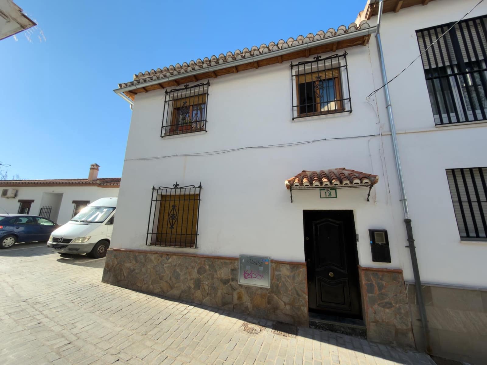 3 soveværelse Byhus til salg i Granada by - € 299.900 (Ref: 9437622)