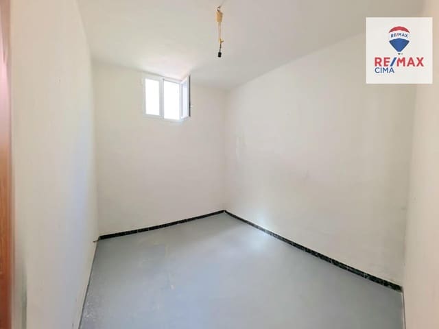 3 soveværelse Byhus til salg i Cúllar - € 45.000 (Ref: 9437623)