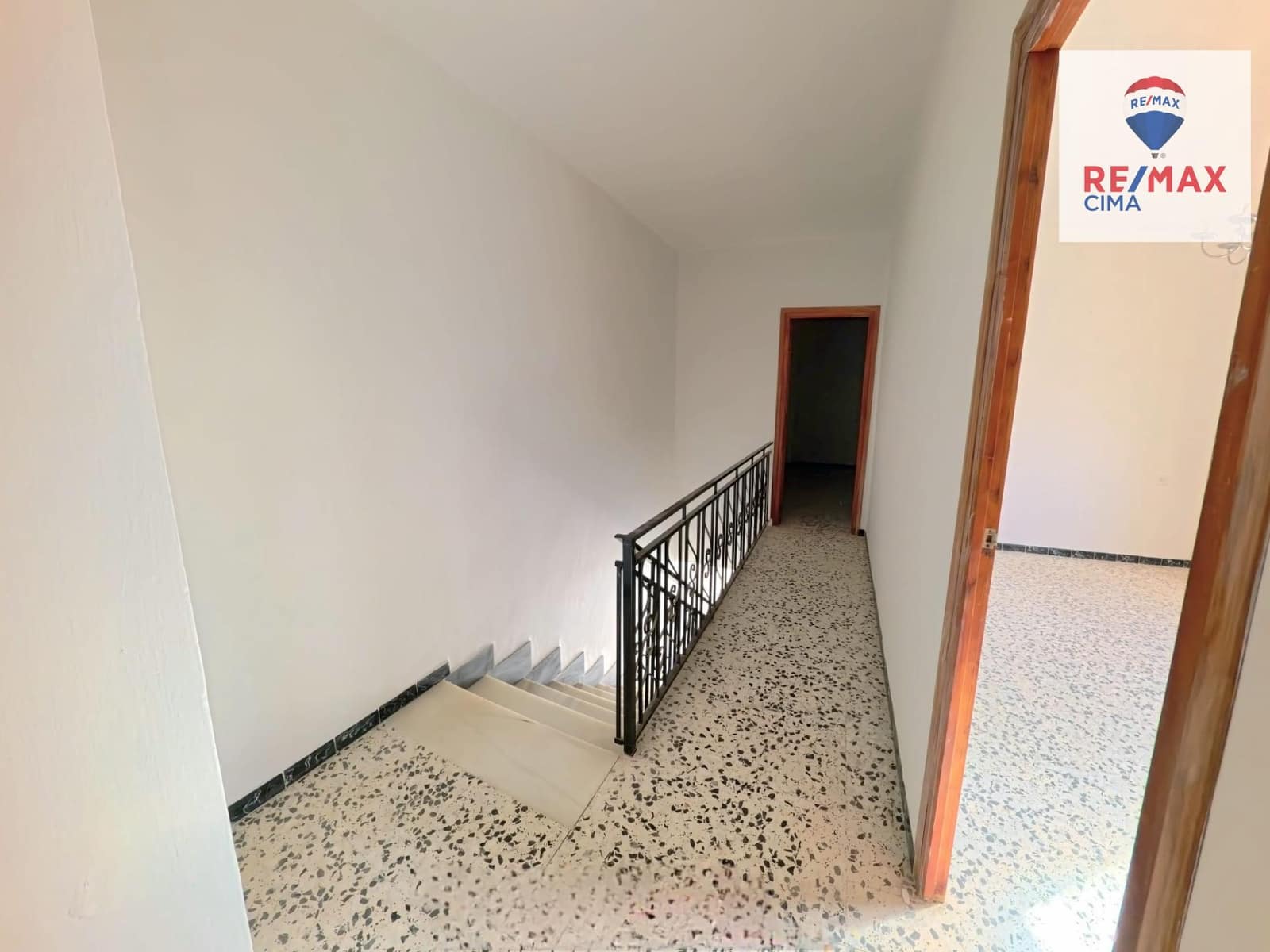 3 soverom Hus til salgs i Cullar - € 45 000 (Ref: 9437623)