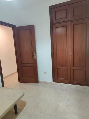 Piso de 3 habitaciones en Ogíjares en venta con garaje - 154.900 € (Ref: 9440246)