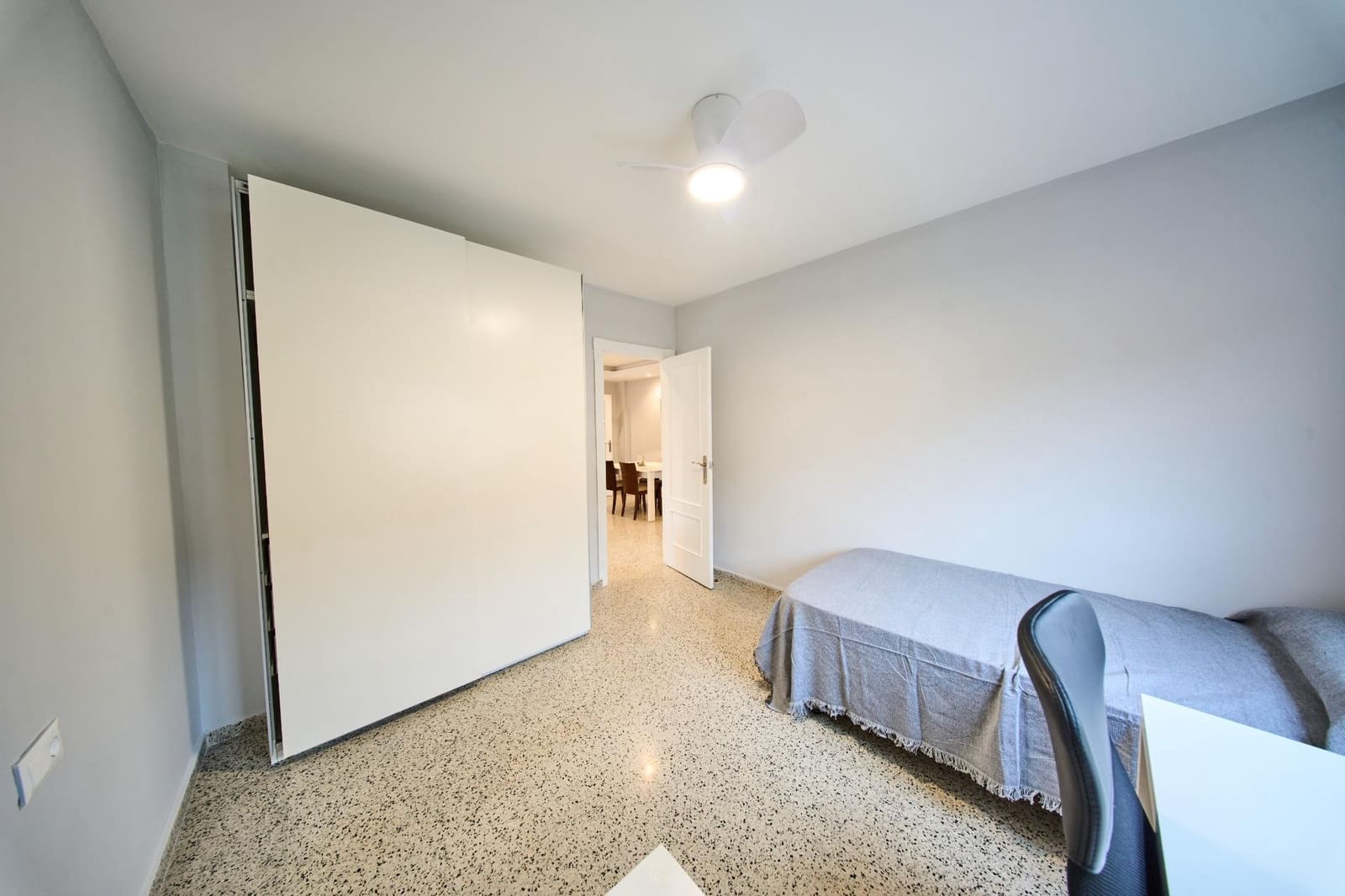 3 sypialnia Mieszkanie do wynajęcia w Miasto Grenada - 750 € (Ref: 9441914)